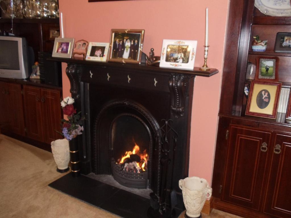 Bunratty Arms B&B Ngoại thất bức ảnh