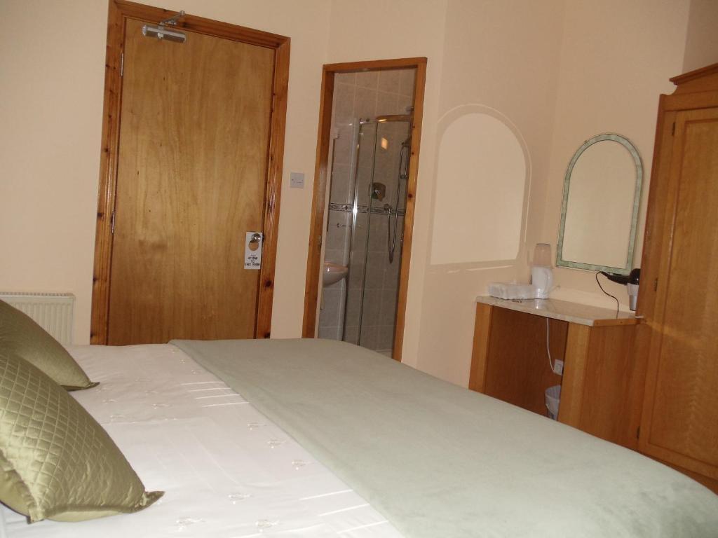 Bunratty Arms B&B Phòng bức ảnh